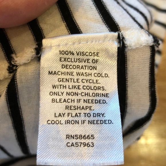 TREASURE & Bond 🌺3/$15 or 5/$20 Bundle for deal🌺 - Picture 8 of 9